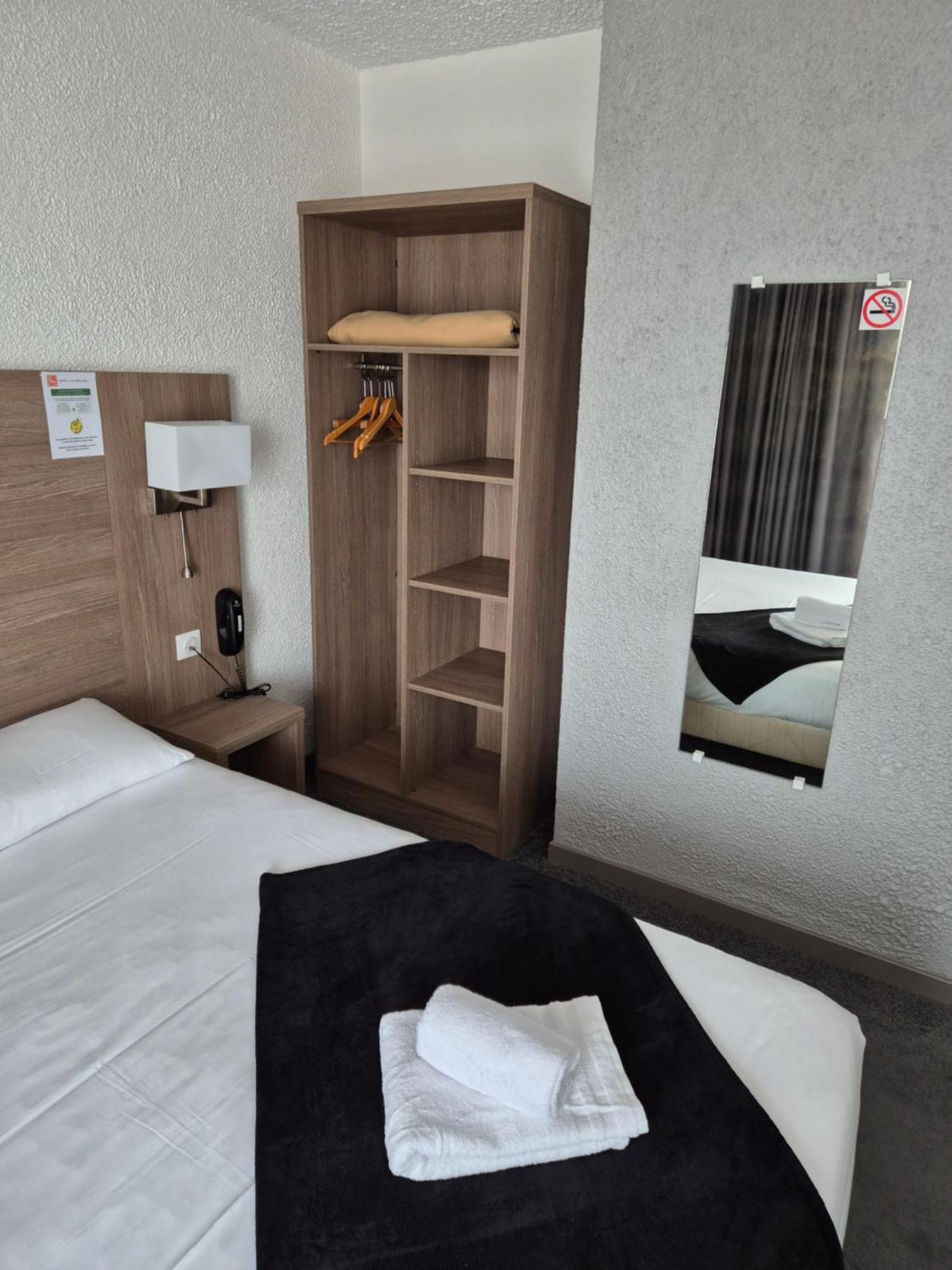 Cit'Hotel Le Challans Esterno foto