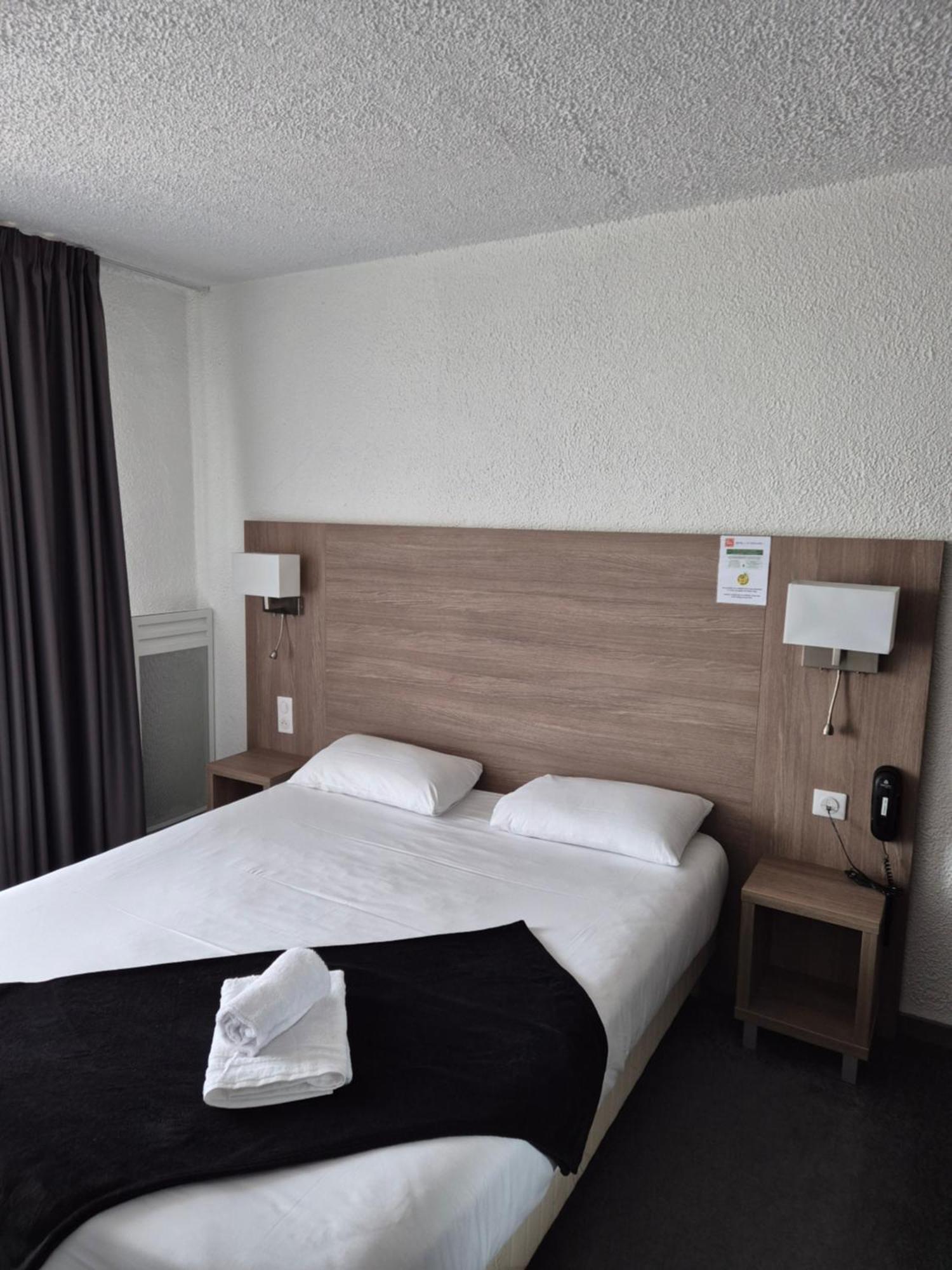 Cit'Hotel Le Challans Esterno foto