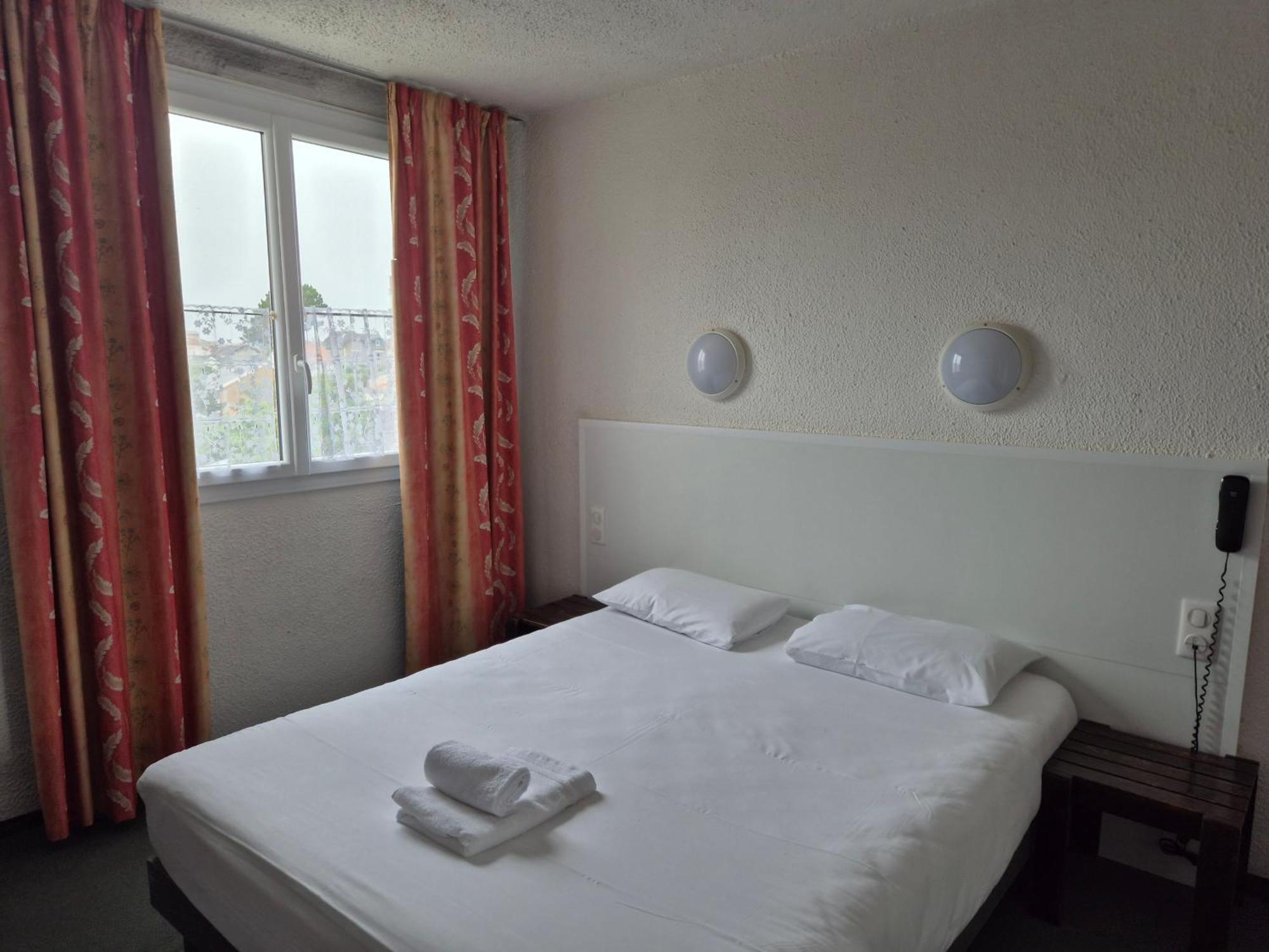 Cit'Hotel Le Challans Esterno foto