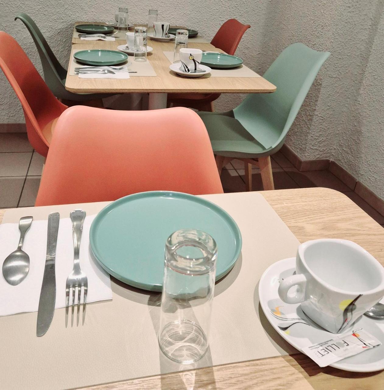 Cit'Hotel Le Challans Esterno foto