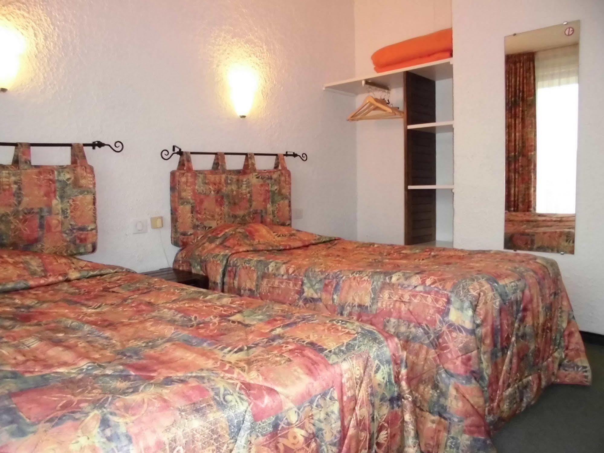 Cit'Hotel Le Challans Esterno foto